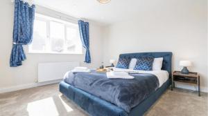 South Quay Penthouse - 2 Bed