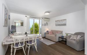 Apartman Sunshine Njivice Krk by Villas Guide