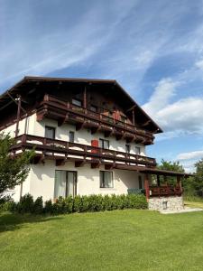 Casa Tirol Campulung
