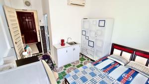 Beautiful balcony window Studio-A paradise of food, shopping and beauty care services