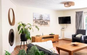 Enjoy a wonderful holiday in the woods