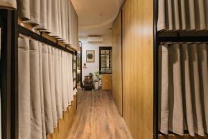 Hanoi Silver Hostel - Double Bed - Chill n Comfy