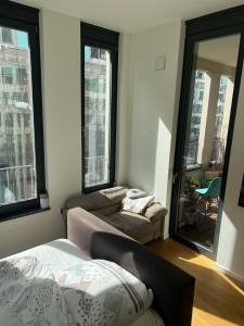 Berlin -Central-Mitte Light Filled 2BD