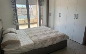 Fonte Laurentina Roma Apartment