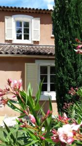 Maisons de vacances PROVENCAL HOUSE IN FAYENCE with POOL & INDOOR SPA : photos des chambres