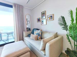 Wavescapes Tides Stay