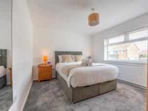 Silverdale Secret Gem with Private Garden Pass the Keys