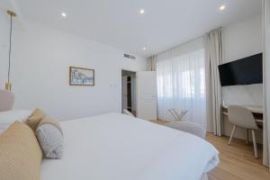 Feel Boutique Rooms img9