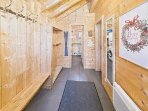 Chalets Le Chalet du Pere Michel, Jacuzzi, Sauna, Jardin : photos des chambres