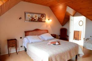 B&B / Chambres d'hotes ty dreux entre terre et mer : Chambre Triple Confort avec Douche