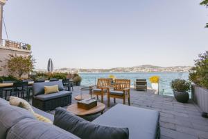 Eva Bosphora Waterfront Living