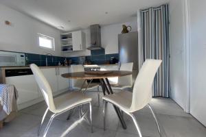 Villas Le Casot - Piscine - Plage - Parking - Wifi : Villa