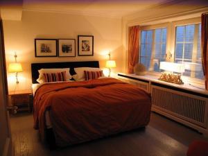 Gartensuite-West-Kamin-Sauna-Pool-Garten