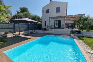 Maisons de vacances Villa Caladou - private swimming pool : photos des chambres
