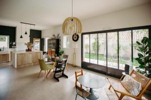 Maisons de vacances Villa Caladou - private swimming pool : photos des chambres