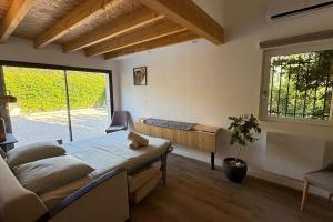 Maisons de vacances Villa Caladou - private swimming pool : photos des chambres