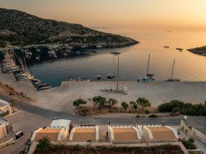 Alýria Sea Side Suites