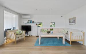 Awesome Home In Millinge With Wifi