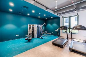 1BR in Le Pont Private Beach Access