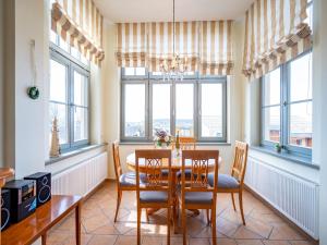 Villa San Marino, App 5