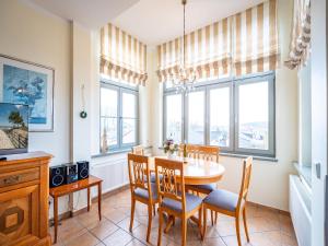 Villa San Marino, App 5