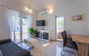 Amazing Home In Vodnjan 