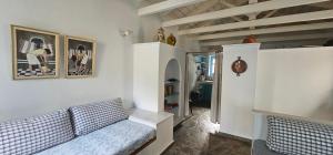 Peloponnese Hideout - Traditional stone house