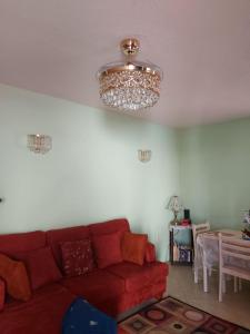 Tropical Apartment with private patio, Walk to Beaches, Shops and Cafes