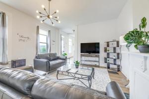 Game Days, Grubs and More Updated Cincinnati Home! - 3hvězdičkové hotely ve městě Cincinnati