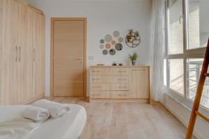 Modern Flat Along the Adriatic Seaview