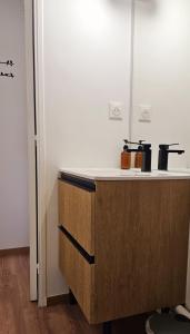 Appartements Grand studio au coeur de Nimes : photos des chambres