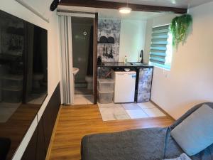 Apartment with private terrace and sound system UNDER THE JASMINE