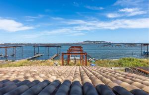 Maisons de vacances 1 Bedroom Amazing Home In Loupian : photos des chambres