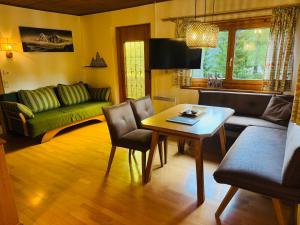 Chalet Heinrich Ski in & Ski out - Apartment Bergblick