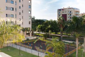 Beautiful apartment with pool and gardens