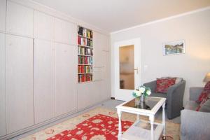 Metropol, Whg 42, Landseite