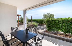 4 Bedroom Amazing Home In Debeljak