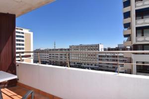 Metropol, Whg 61, Landseite