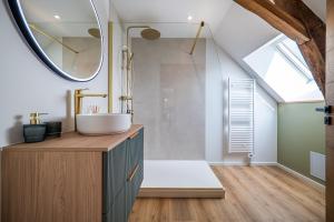 Grange de Clyna-Piscine & Spa à 10 min du circuit