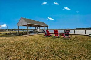 The 1850 House by Leavetown Vacations