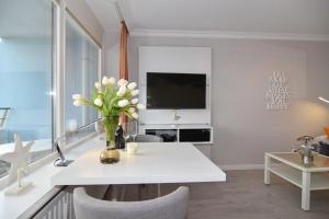 Metropol, Whg 89, Landseite