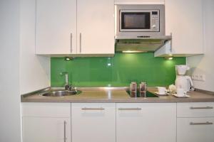 Metropol, Whg 89, Landseite