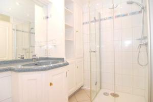 Metropol, Whg 52, Seeseite