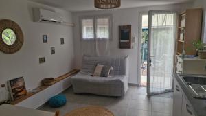 Studio calme avec jardinet