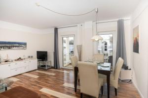 Haus Godewind Ferienwohnung 10 mit Balkon und Strandkorb