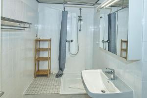 Panoramahaus, App 79