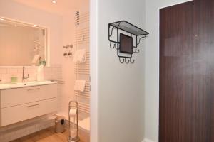 Metropol, Whg 65, Landseite