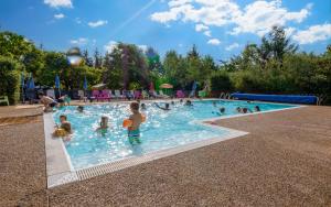 Complexes hoteliers Camping Valloire-sur-Cisse : photos des chambres