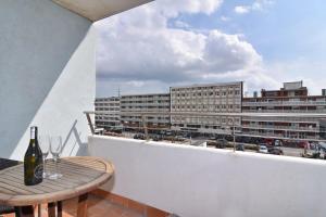 Metropol, Whg 36, Landseite