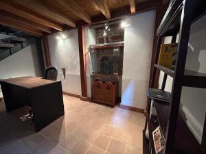 Fully Renovated Mezzanine for Digital Nomads